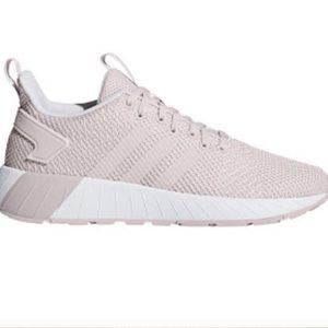 Adidas questar byd 8.5 euc